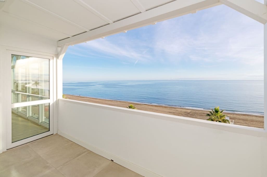 3 makuuhuone Kattohuoneisto myytävänä paikassa Estepona mukana 
autotalli - 1 159 000 € (Ref: 9616330)