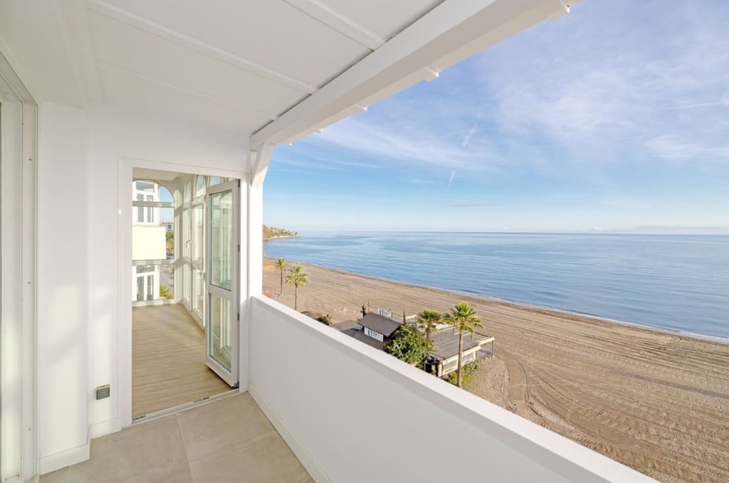 3 makuuhuone Kattohuoneisto myytävänä paikassa Estepona mukana 
autotalli - 1 159 000 € (Ref: 9616330)