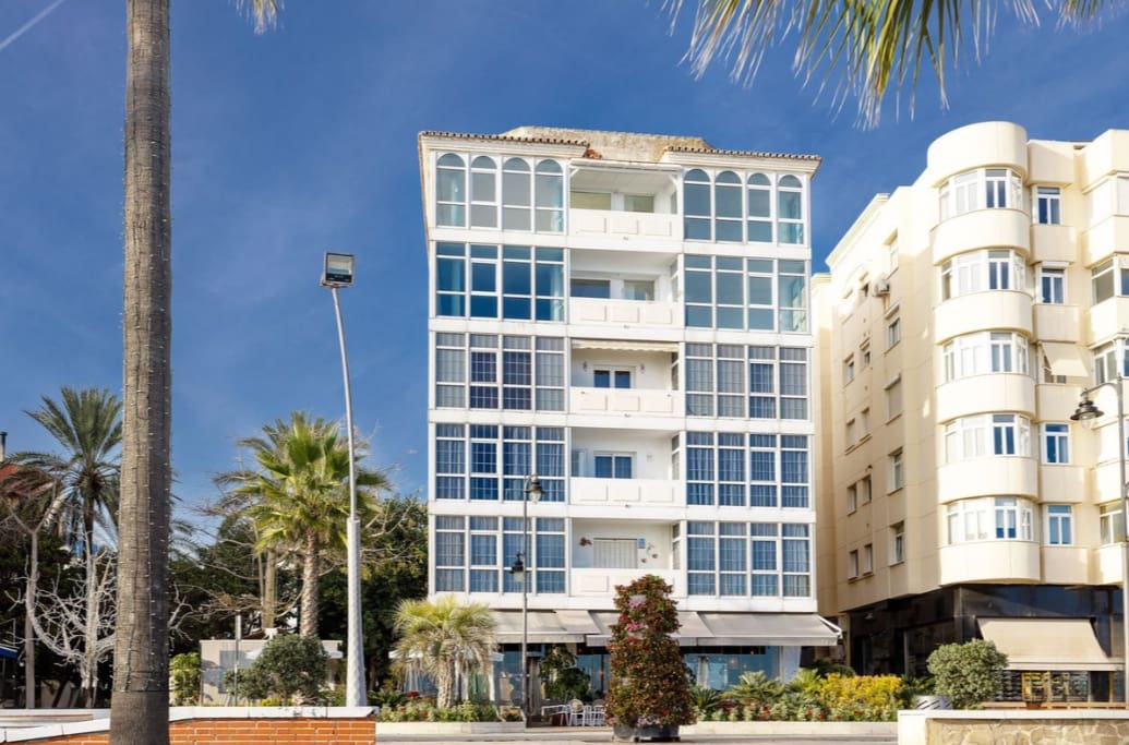 3 makuuhuone Kattohuoneisto myytävänä paikassa Estepona mukana 
autotalli - 1 159 000 € (Ref: 9616330)