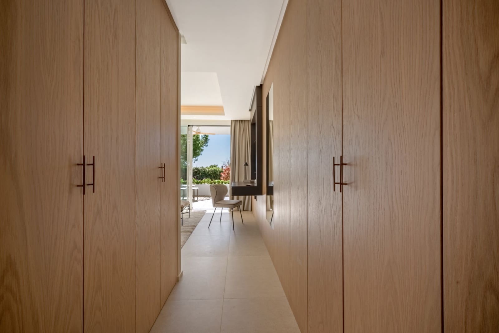 Apartamento de 4 habitaciones en Marbella en venta con piscina garaje - 2.450.000 € (Ref: 9616331)