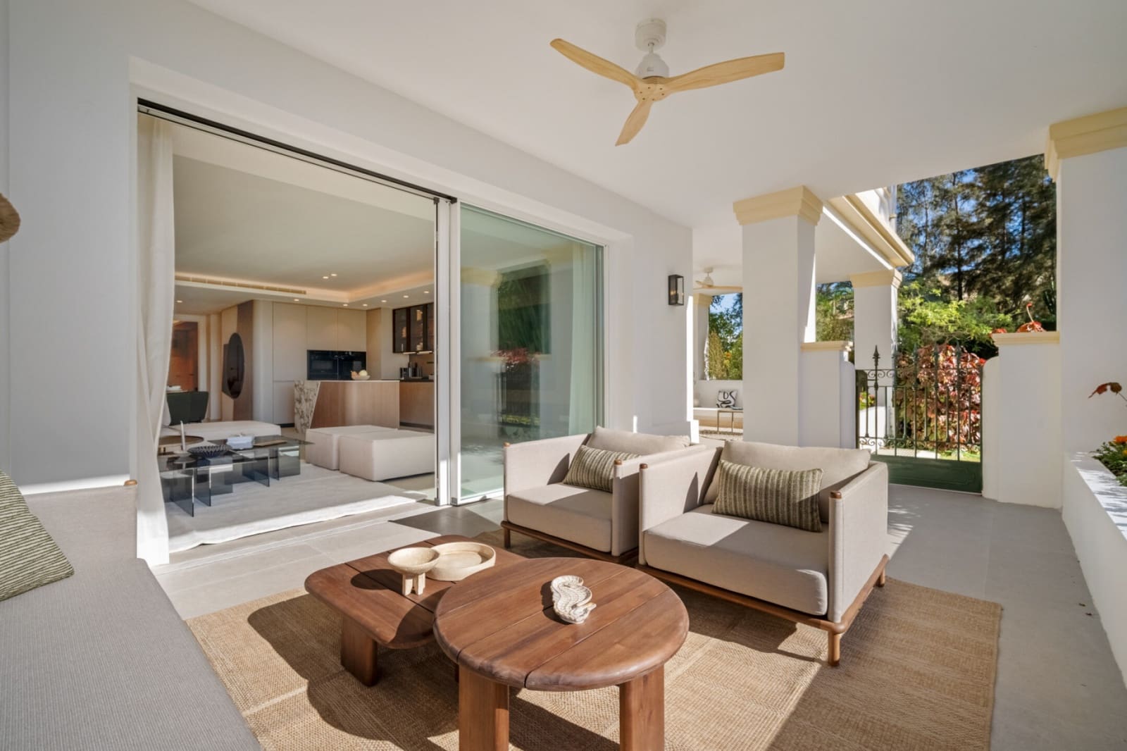 Apartamento de 4 habitaciones en Marbella en venta con piscina garaje - 2.450.000 € (Ref: 9616331)