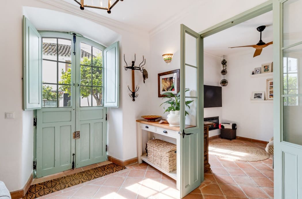 3 bedroom Townhouse for sale in Estepona - € 995,000 (Ref: 9616335)