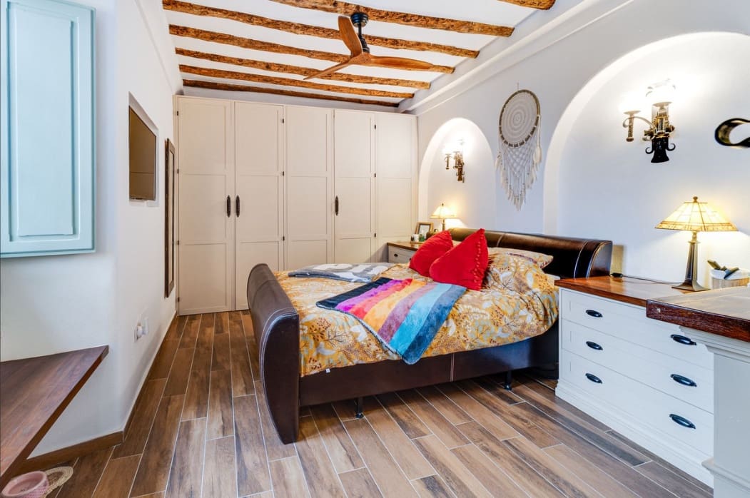 3 bedroom Townhouse for sale in Estepona - € 995,000 (Ref: 9616335)