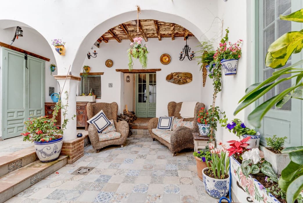 3 bedroom Townhouse for sale in Estepona - € 995,000 (Ref: 9616335)