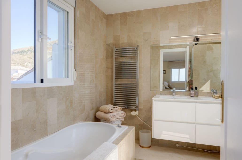 6 Zimmer Villa zu verkaufen in Mijas mit Pool Garage - 1.850.000 € (Ref: 9616337)