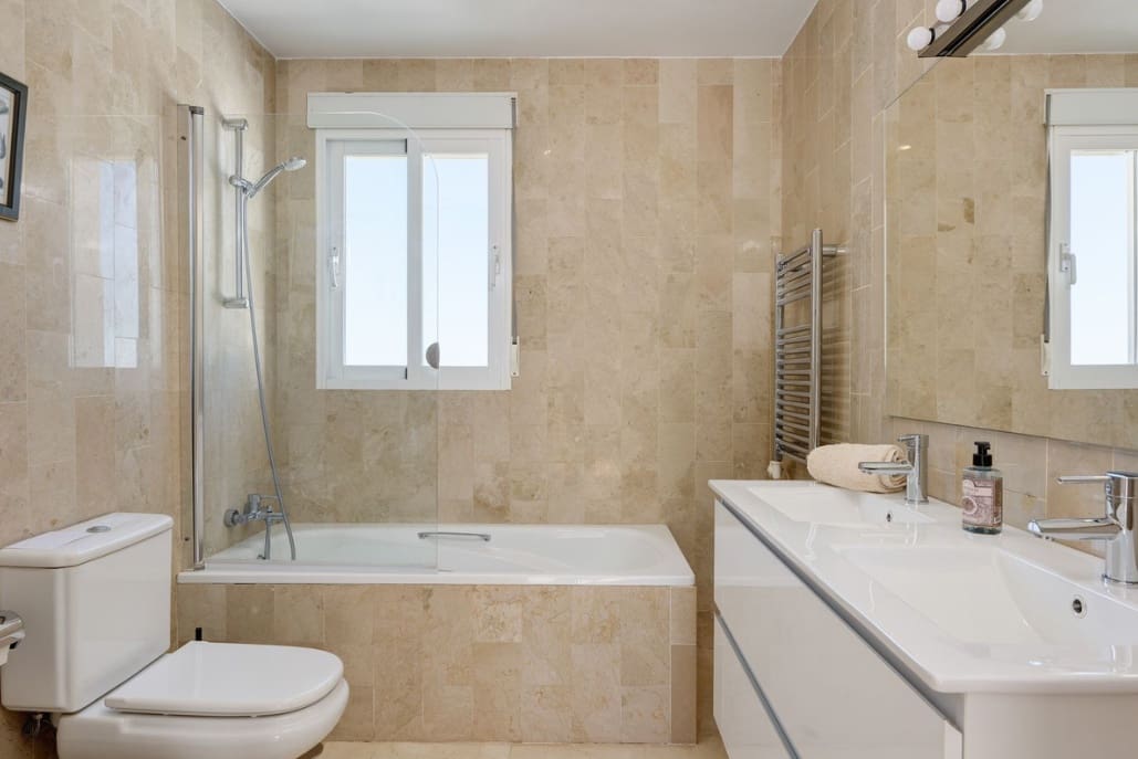 6 soveværelse Villa til salg i Mijas med swimmingpool garage - € 1.850.000 (Ref: 9616337)