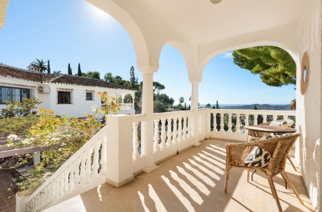 6 Zimmer Villa zu verkaufen in Mijas mit Pool Garage - 1.995.000 € (Ref: 9616338)