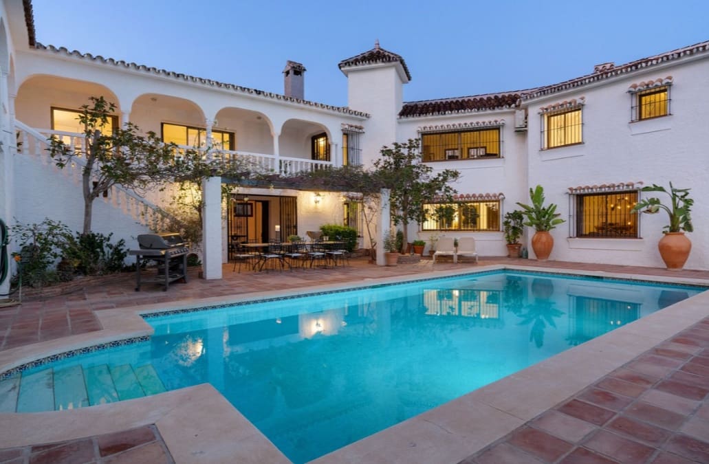 6 Zimmer Villa zu verkaufen in Mijas mit Pool Garage - 1.995.000 € (Ref: 9616338)