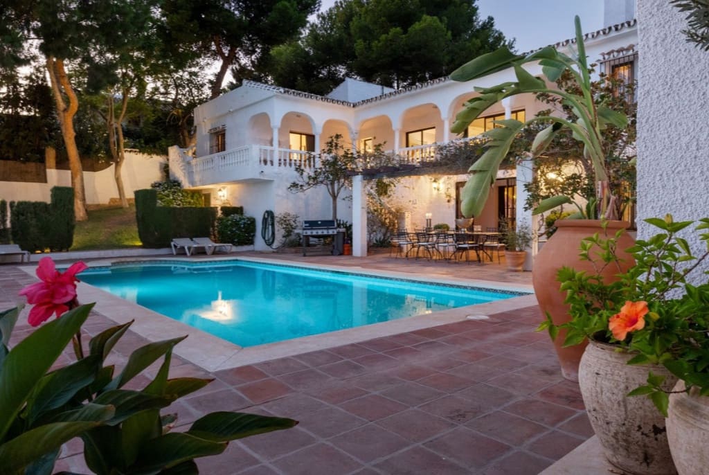 6 Zimmer Villa zu verkaufen in Mijas mit Pool Garage - 1.995.000 € (Ref: 9616338)