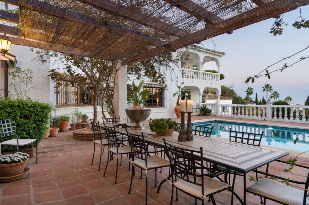 6 Zimmer Villa zu verkaufen in Mijas mit Pool Garage - 1.995.000 € (Ref: 9616338)