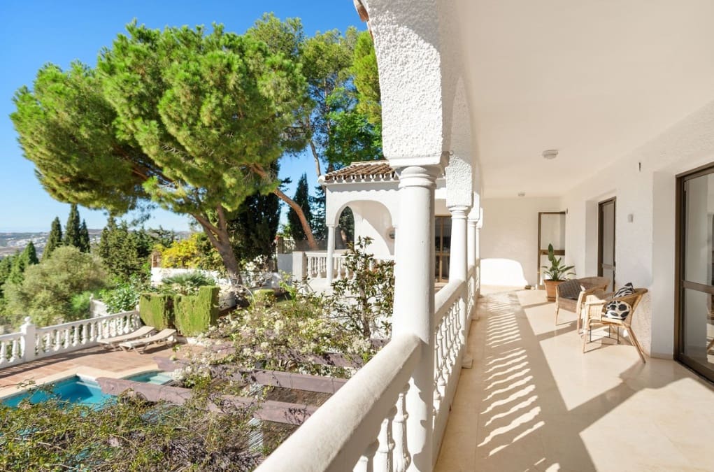 6 Zimmer Villa zu verkaufen in Mijas mit Pool Garage - 1.995.000 € (Ref: 9616338)