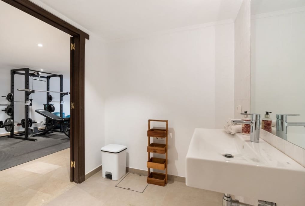 6 Zimmer Villa zu verkaufen in Mijas mit Pool Garage - 1.995.000 € (Ref: 9616338)