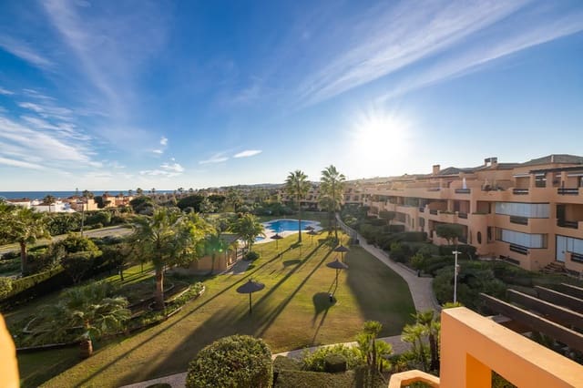 2 slaapkamer Penthouse te koop in Casares met zwembad garage - € 490.000 (Ref: 9616339)