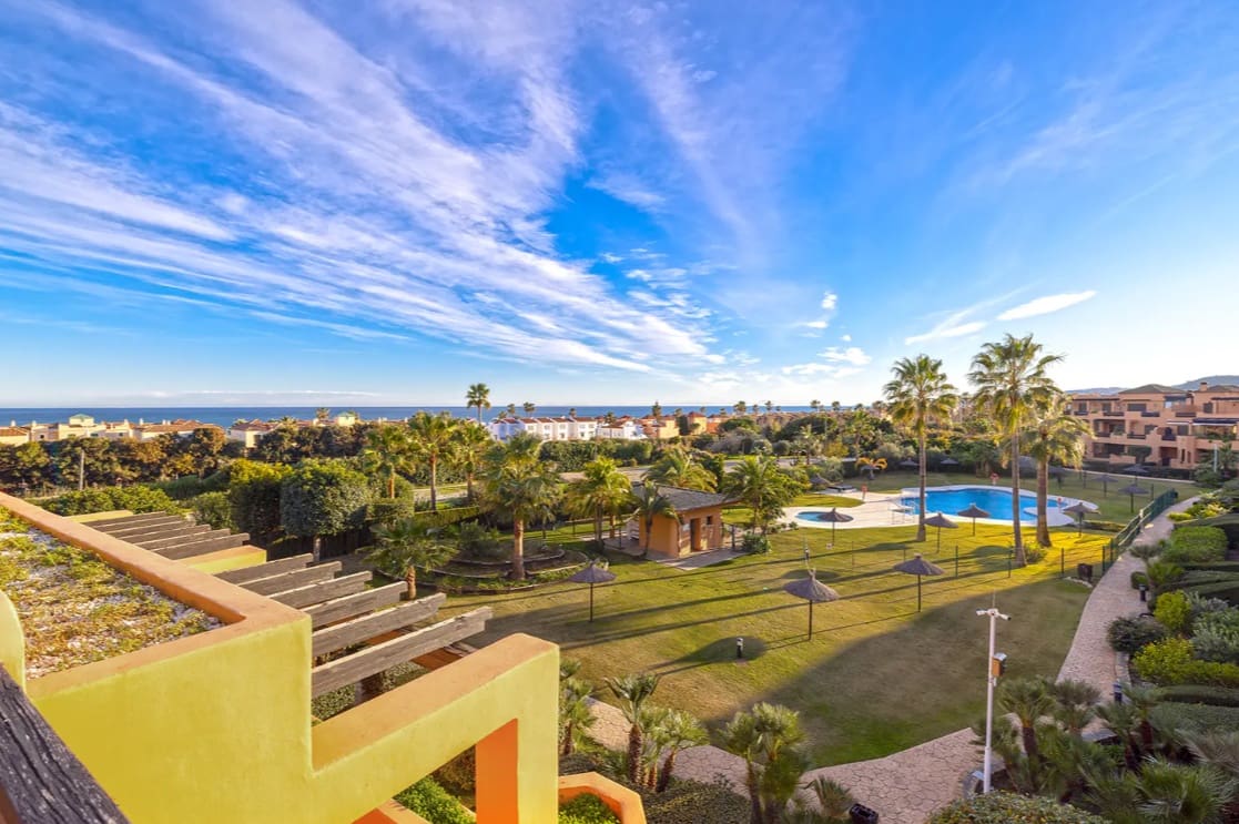 2 soverom Penthouse til salgs i Casares med svømmebasseng garasje - € 490 000 (Ref: 9616339)