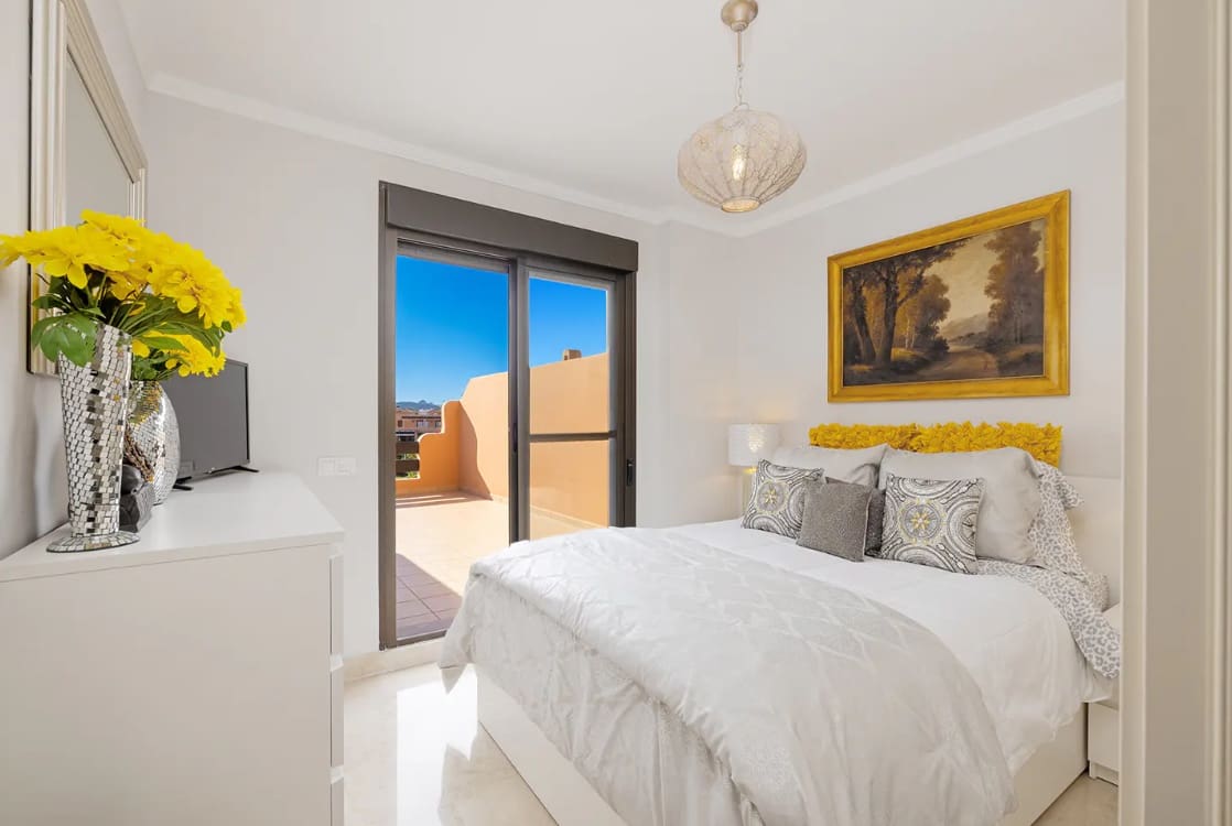 2 soverom Penthouse til salgs i Casares med svømmebasseng garasje - € 490 000 (Ref: 9616339)