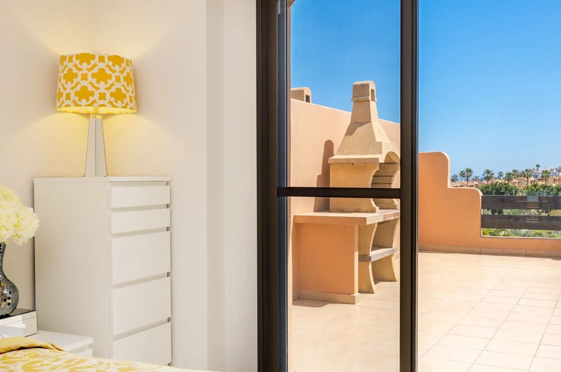 2 soverom Penthouse til salgs i Casares med svømmebasseng garasje - € 490 000 (Ref: 9616339)