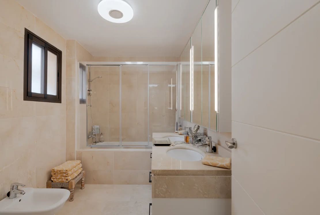 2 soverom Penthouse til salgs i Casares med svømmebasseng garasje - € 490 000 (Ref: 9616339)