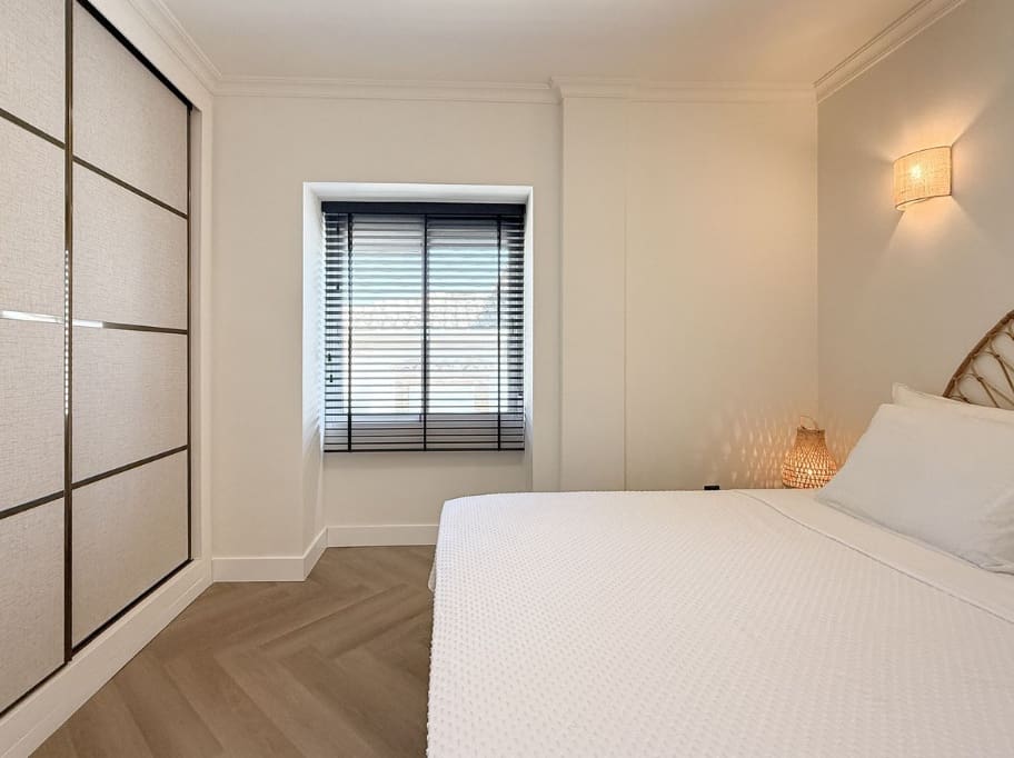 3 bedroom Villa for sale in Mijas Costa with pool - € 1,095,000 (Ref: 9616341)