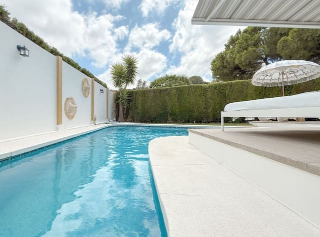 3 bedroom Villa for sale in Mijas Costa, Mijas with pool - € 1,095,000 (Ref: 9616341)