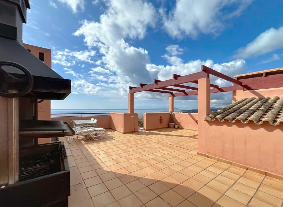 2 Zimmer Penthouse zu verkaufen in Manilva mit Pool Garage - 389.950 € (Ref: 9616343)