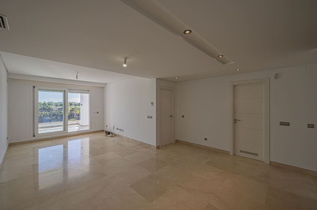 3 chambre Appartement à vendre à Marbella avec piscine garage - 539 000 € (Ref: 9616344)