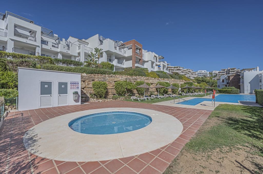 3 chambre Appartement à vendre à Marbella avec piscine garage - 539 000 € (Ref: 9616344)