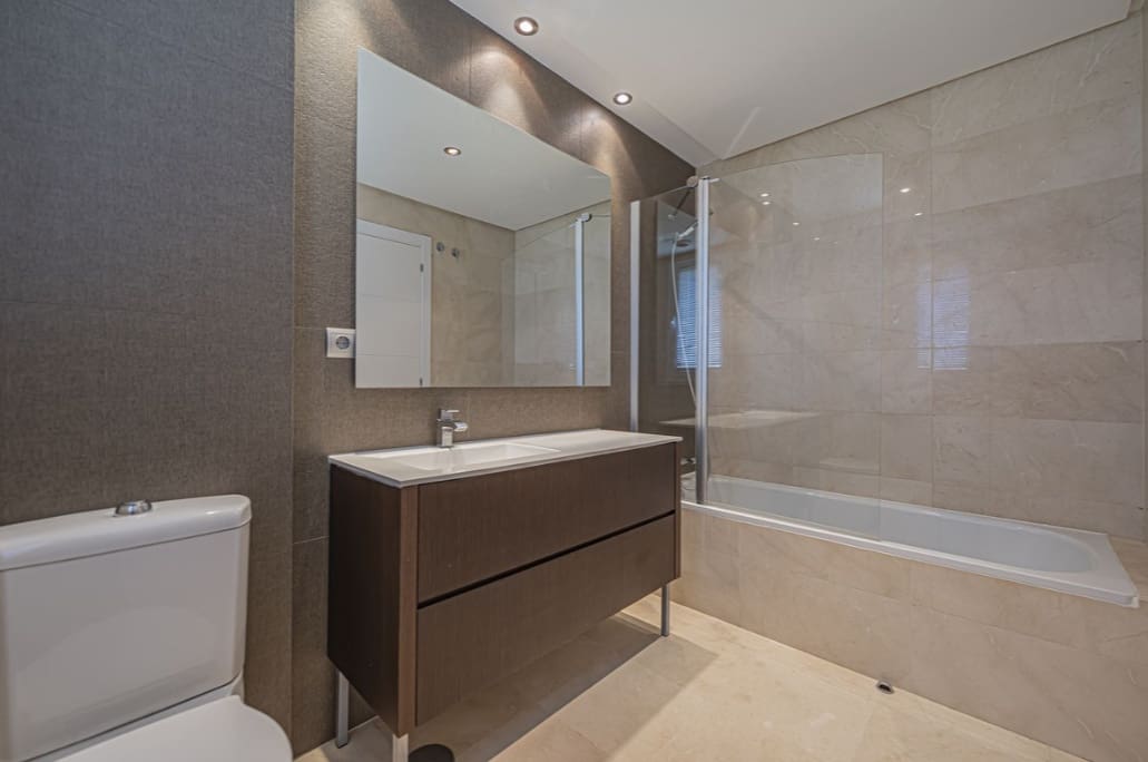 3 chambre Appartement à vendre à Marbella avec piscine garage - 539 000 € (Ref: 9616344)