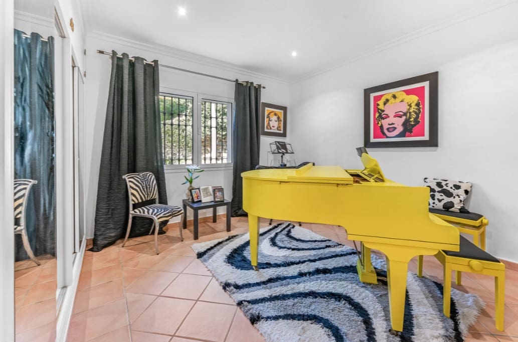 6 slaapkamer Villa te koop in Sotogrande met zwembad garage - € 2.250.000 (Ref: 9616345)