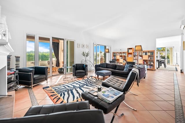 6 chambre Villa/Maison à vendre à Sotogrande, San Roque avec piscine garage - 2 250 000 € (Ref: 9616345)