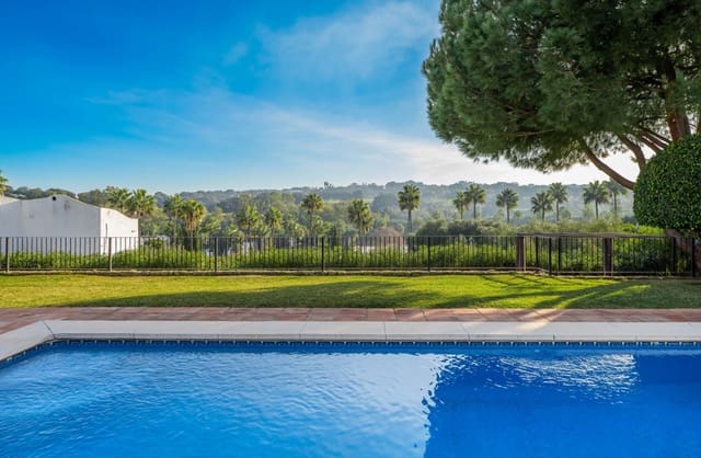 6 chambre Villa/Maison à vendre à Sotogrande, San Roque avec piscine garage - 2 250 000 € (Ref: 9616345)