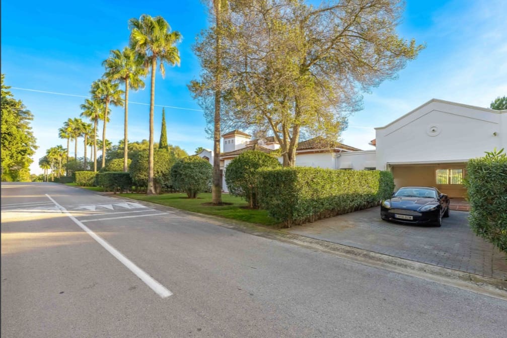6 sypialnia Willa na sprzedaż w Sotogrande z basenem garażem - 2 250 000 € (Ref: 9616345)