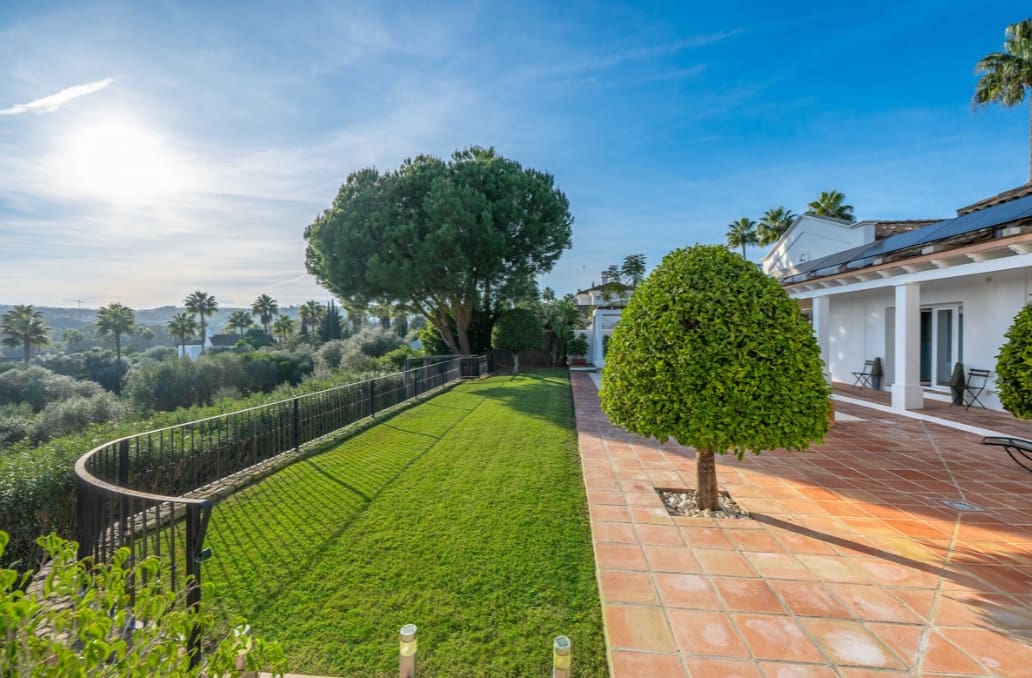 6 sypialnia Willa na sprzedaż w Sotogrande z basenem garażem - 2 250 000 € (Ref: 9616345)