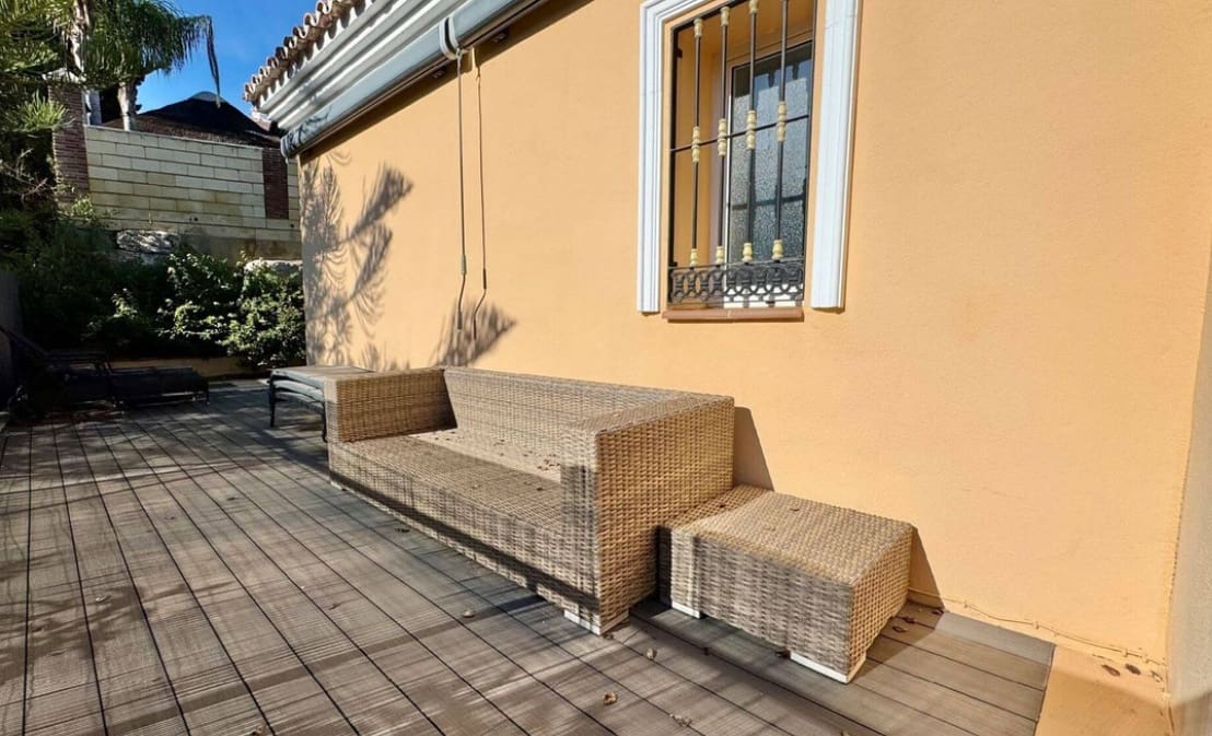 3 quarto Moradia para venda em Marbella com piscina garagem - 730 000 € (Ref: 9616347)