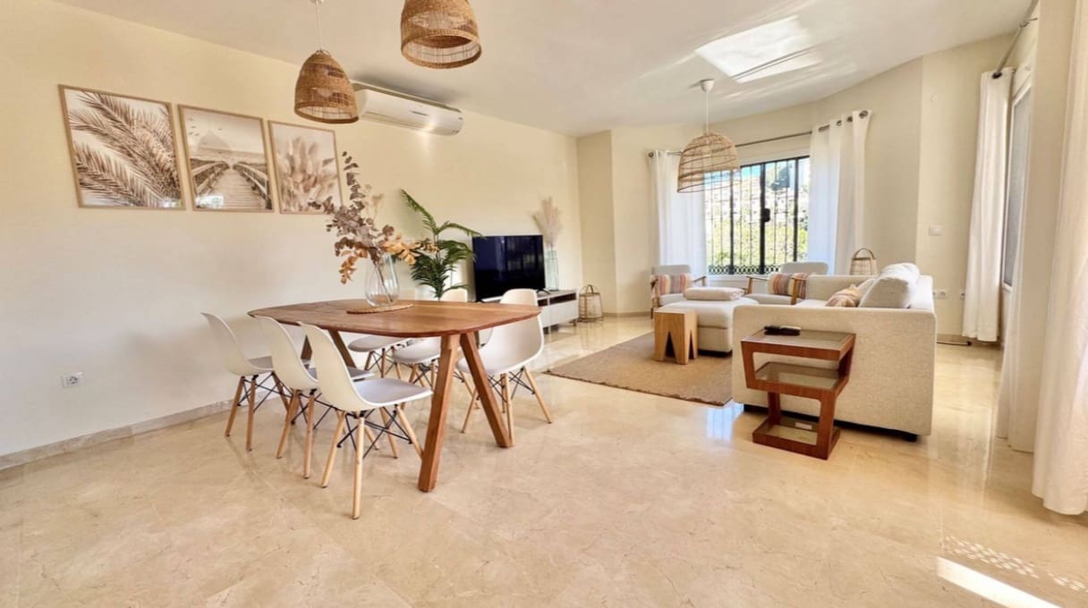 3 quarto Moradia para venda em Marbella com piscina garagem - 730 000 € (Ref: 9616347)