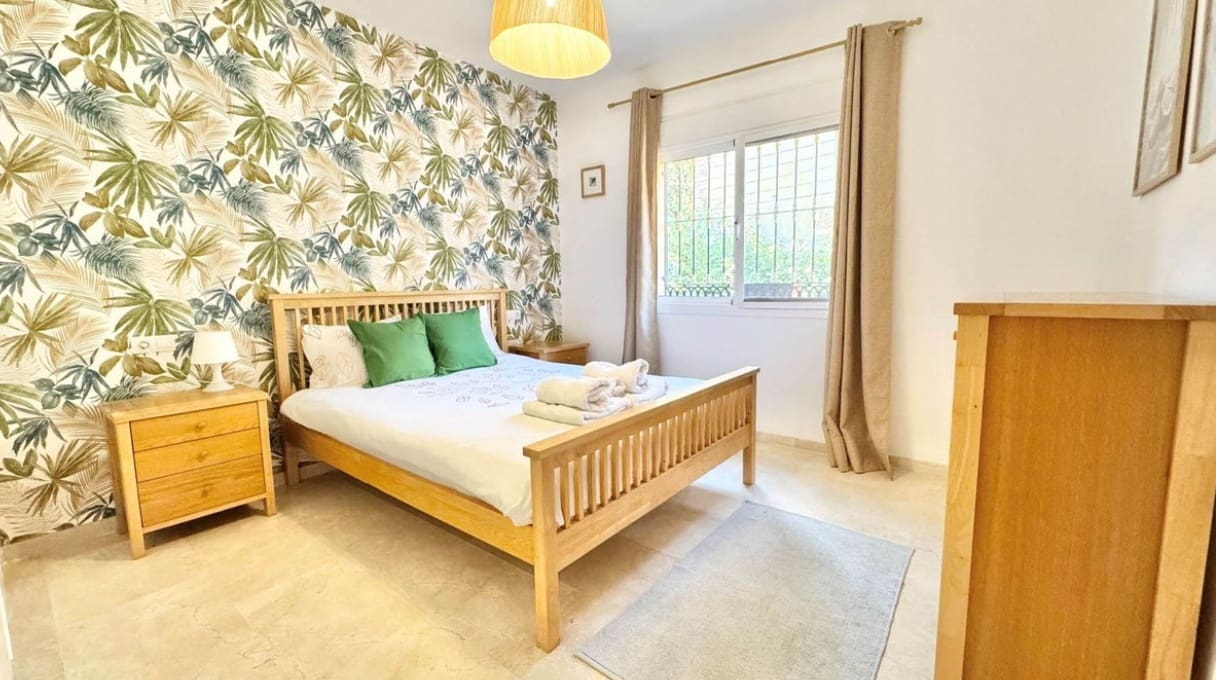 3 quarto Moradia para venda em Marbella com piscina garagem - 730 000 € (Ref: 9616347)