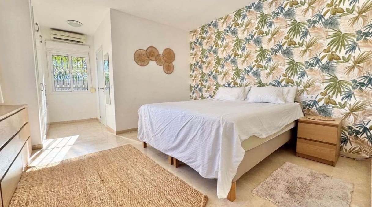 3 quarto Moradia para venda em Marbella com piscina garagem - 730 000 € (Ref: 9616347)