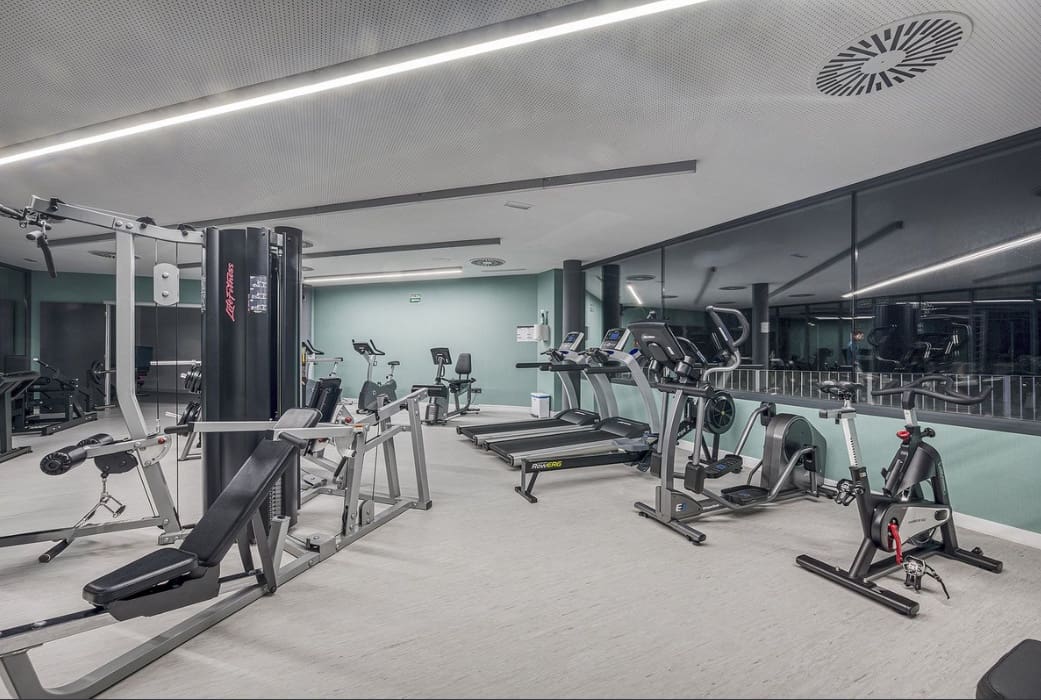 3 slaapkamer Penthouse te koop in Marbella met zwembad garage - € 530.000 (Ref: 9616349)