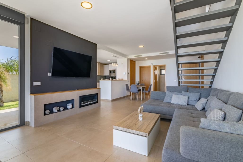 4 soveværelse Villa til salg i Sotogrande med swimmingpool garage - € 1.150.000 (Ref: 9616350)