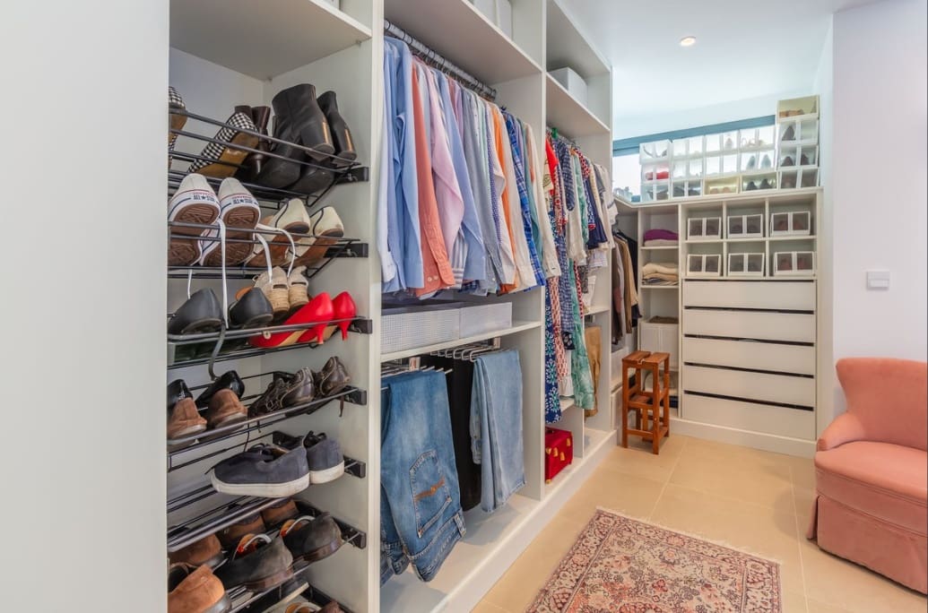 4 bedroom Villa for sale in Manilva with pool garage - € 1,298,000 (Ref: 9616351)