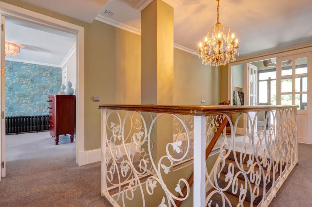 4 bedroom Villa for sale in Casares with pool garage - € 2,200,000 (Ref: 9616357)