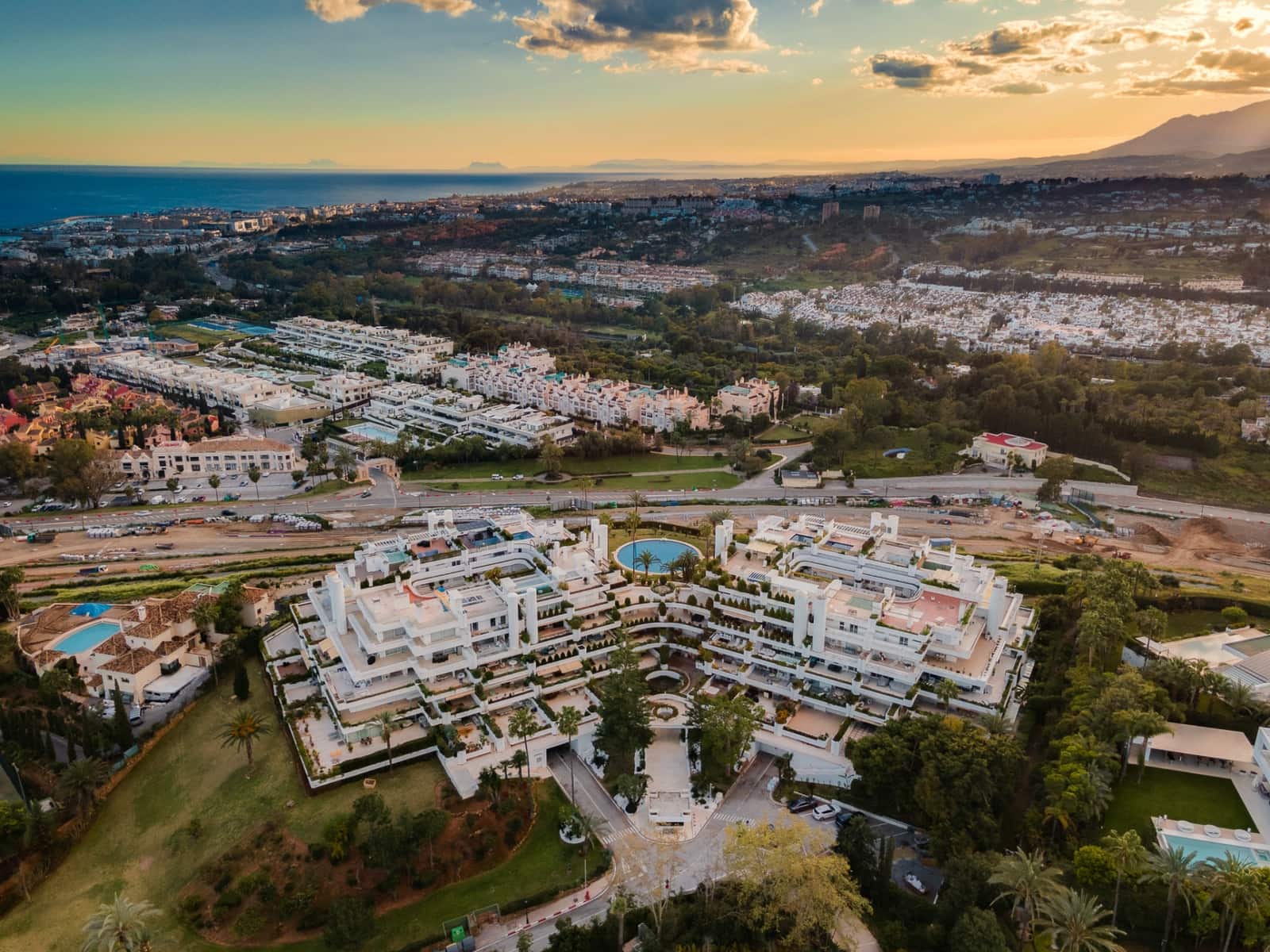 3 chambre Appartement à vendre à Marbella avec piscine garage - 1 280 000 € (Ref: 9616359)
