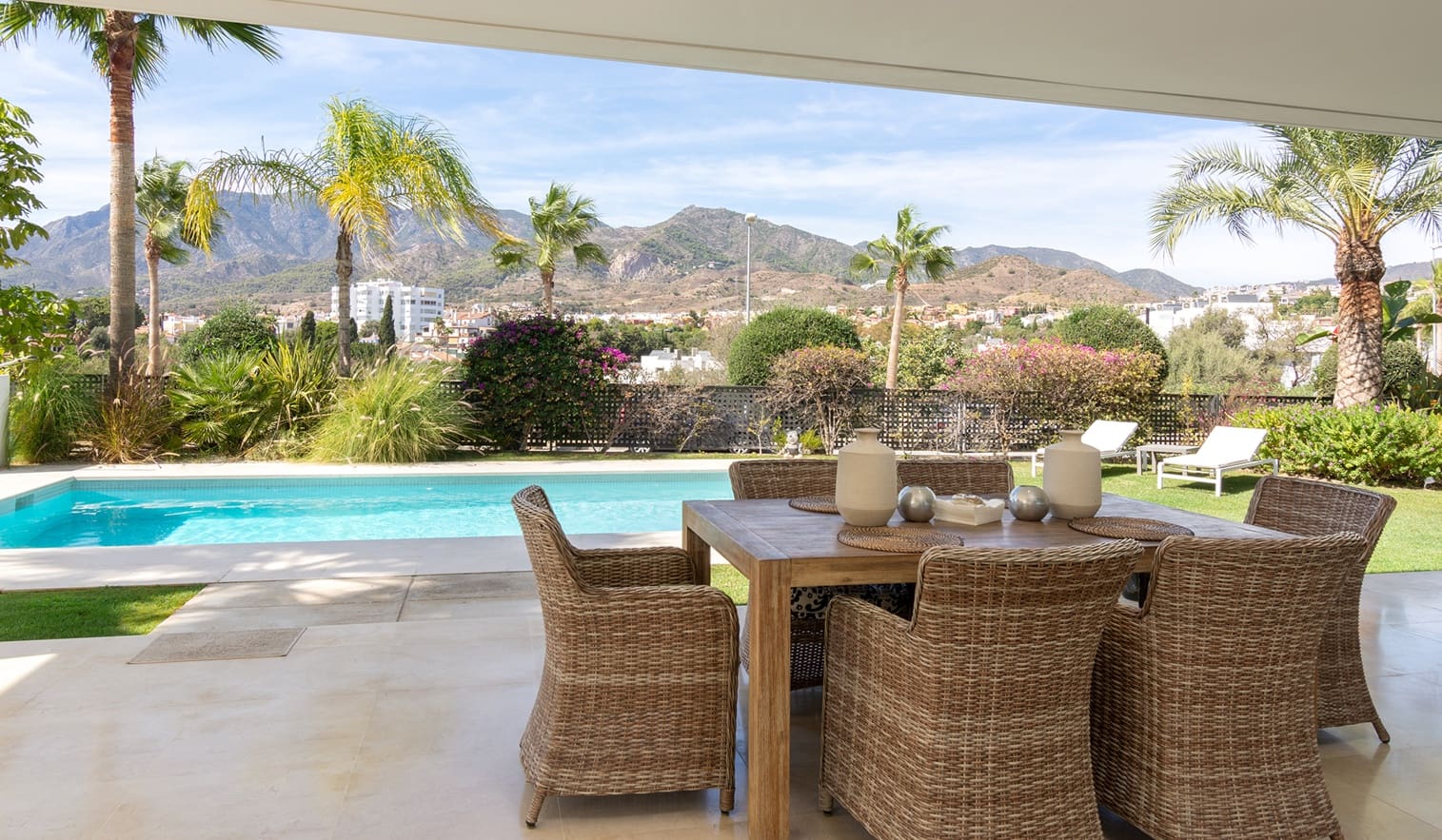 3 Zimmer Villa zu verkaufen in Marbella mit Pool Garage - 2.295.000 € (Ref: 9616360)