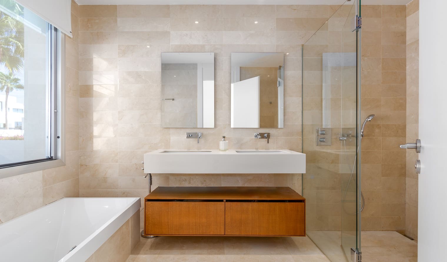 3 Zimmer Villa zu verkaufen in Marbella mit Pool Garage - 2.295.000 € (Ref: 9616360)