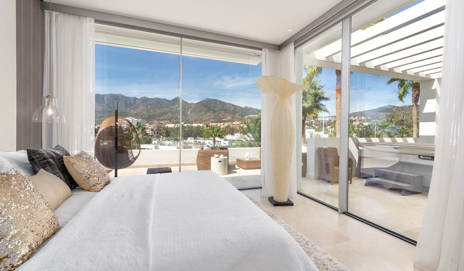 3 Zimmer Villa zu verkaufen in Marbella mit Pool Garage - 2.295.000 € (Ref: 9616360)