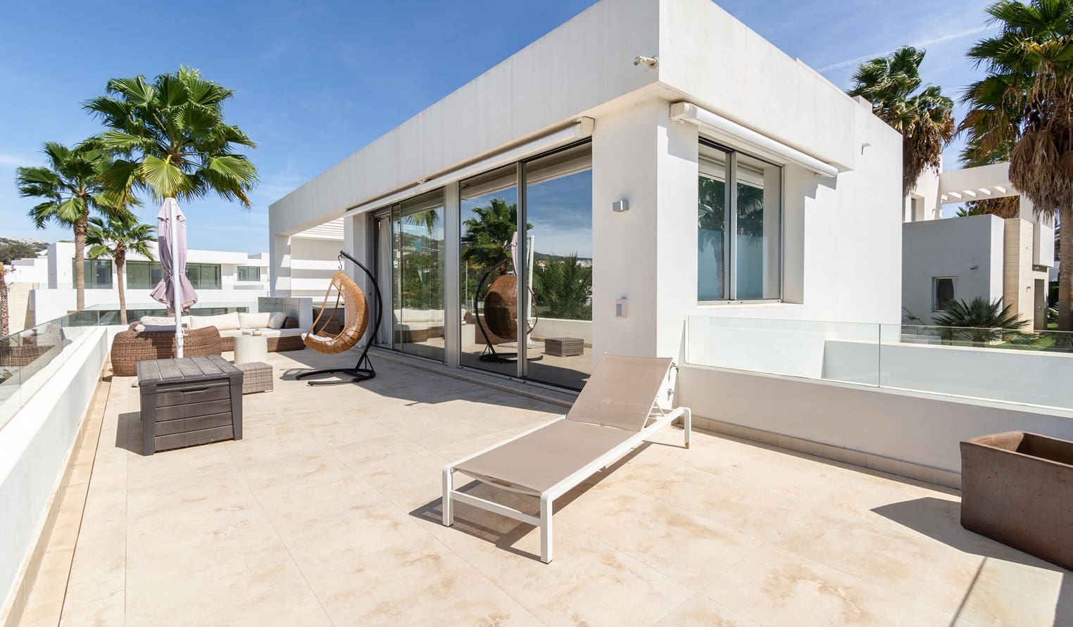 3 makuuhuone Huvila myytävänä paikassa Marbella mukana uima-altaan 
autotalli - 2 150 000 € (Ref: 9616360)
