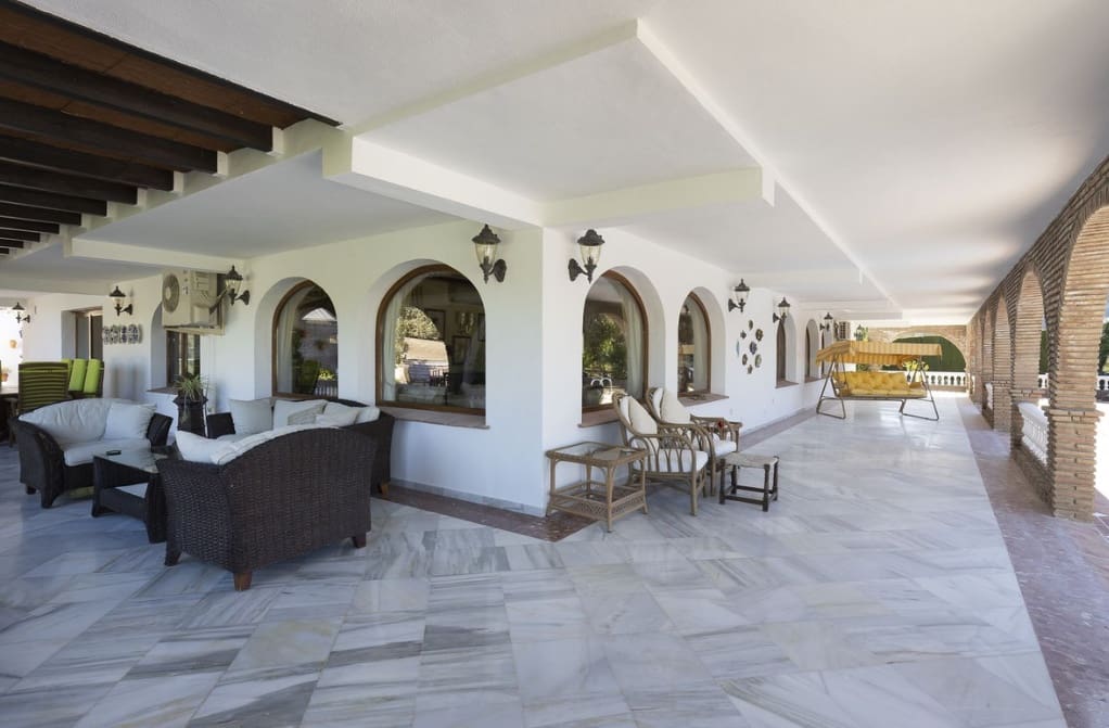 4 Zimmer Villa zu verkaufen in Coin mit Pool Garage - 950.000 € (Ref: 9616362)