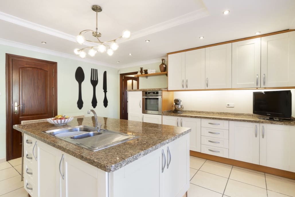 4 Zimmer Villa zu verkaufen in Coin mit Pool Garage - 950.000 € (Ref: 9616362)