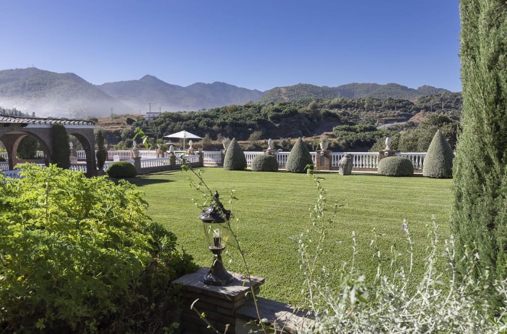 4 Zimmer Villa zu verkaufen in Coin mit Pool Garage - 950.000 € (Ref: 9616362)