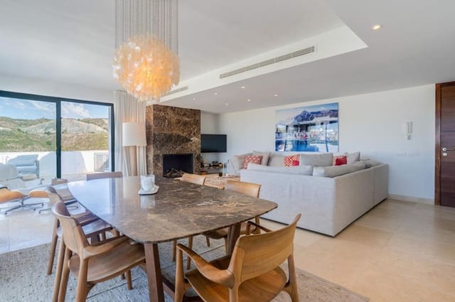 Ático de 3 habitaciones en Marbella en venta con piscina garaje - 1.250.000 € (Ref: 9616363)