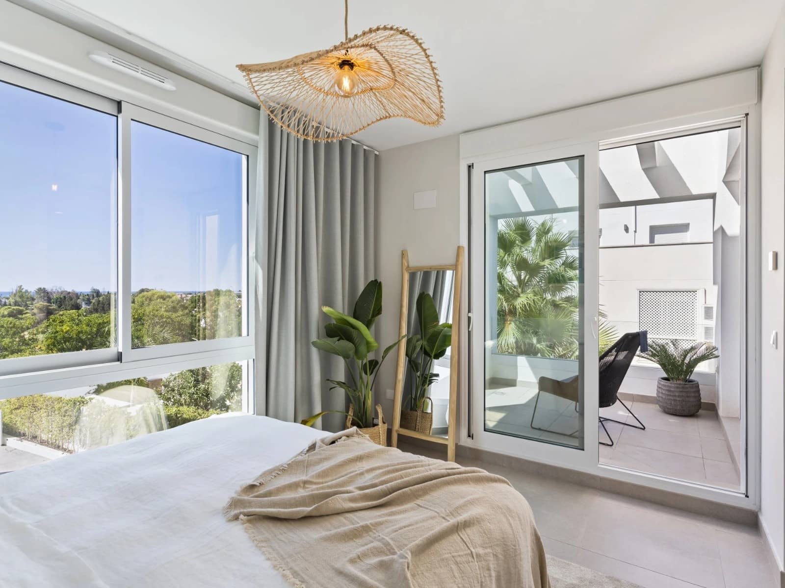 5 soveværelse Byhus til salg i Marbella med swimmingpool garage - € 1.150.000 (Ref: 9616364)